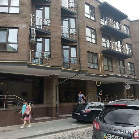 Balabana Red Apartment Lwów Zewnętrze zdjęcie