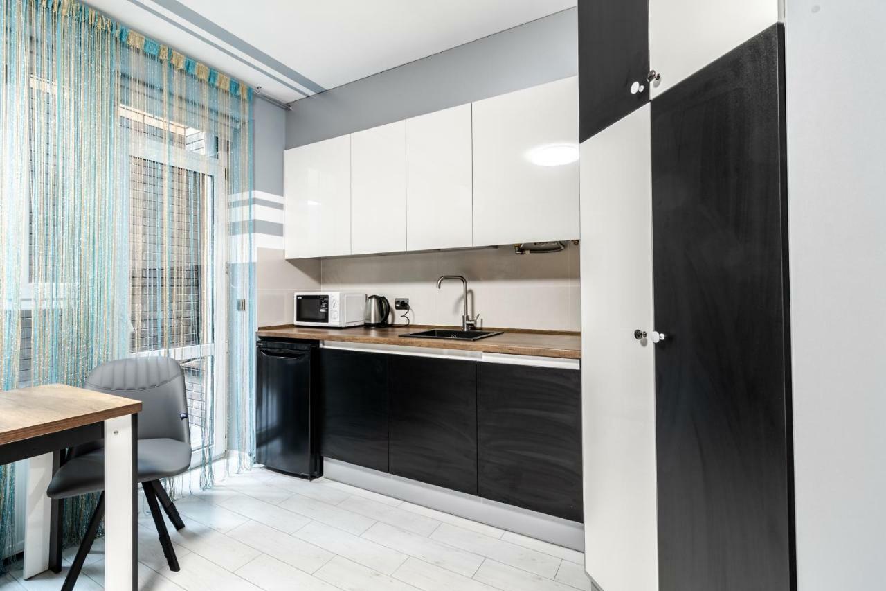 Balabana Red Apartment Lwów Zewnętrze zdjęcie